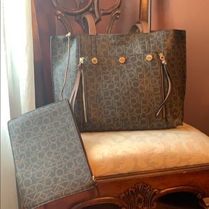 Calvin Klein purse with matching smaller zip up
